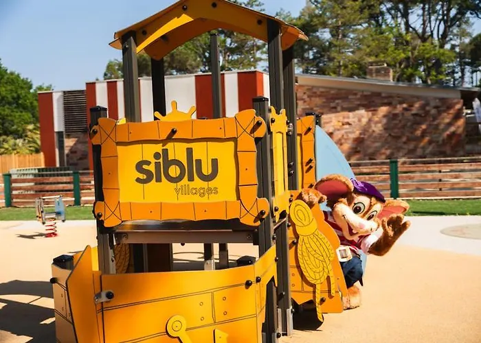 Mobil 6 Personnes Et Pins *